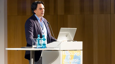 Professor Das spricht auf dem RÖKO WIESBADEN 2024