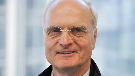 Porträtaufnahme von Prof. Dr. Rolf W. Günther